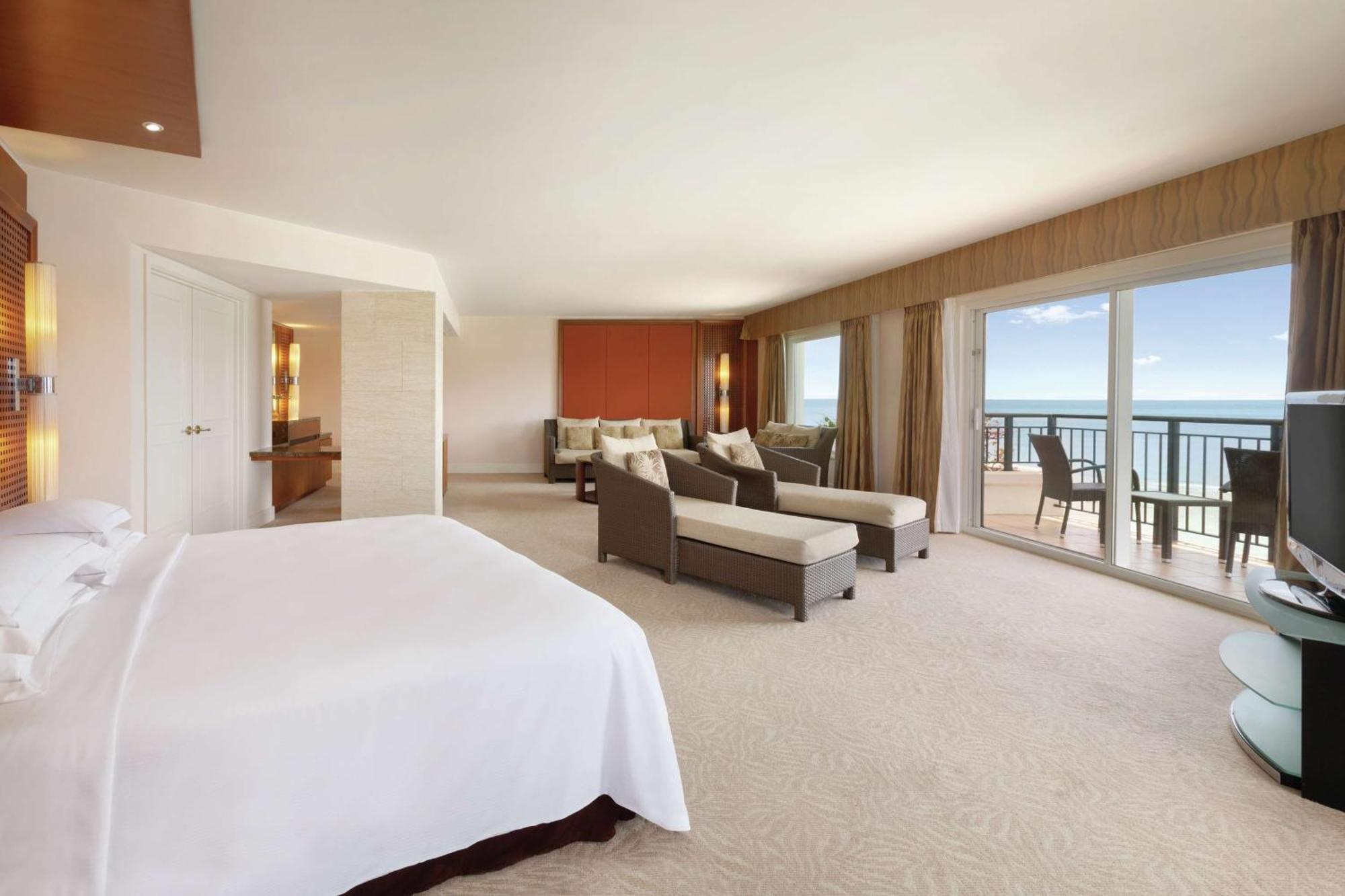 Hilton Guam Resort & Spa Tumon Exteriör bild